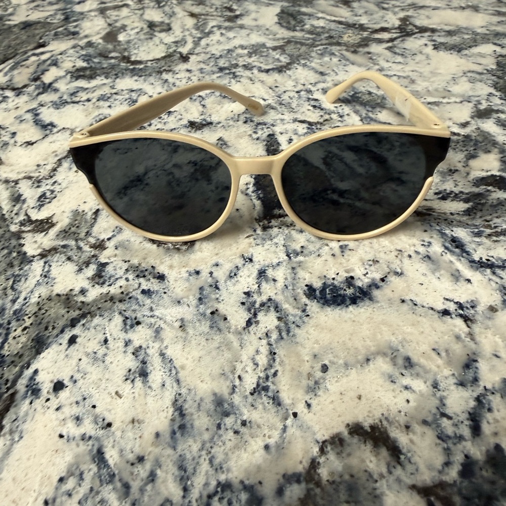 Elegant Black and Cream Women's Sunglasses